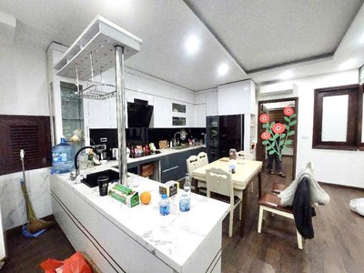 Giảm chào 1 tỉ bán nhà mặt phố trung phụng, 50m2, 8 tầng, mặt tiền 4.2m, 33.5 tỷ, kd đỉnh 2