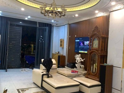 Nhà mặt tiền đường số, lý phục man, quận 7 - dọn vào ở ngay - chỉ 5 tỷ 2