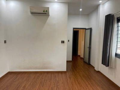 Nhà mặt tiền đường số, lý phục man, quận 7 - dọn vào ở ngay - chỉ 5 tỷ 4