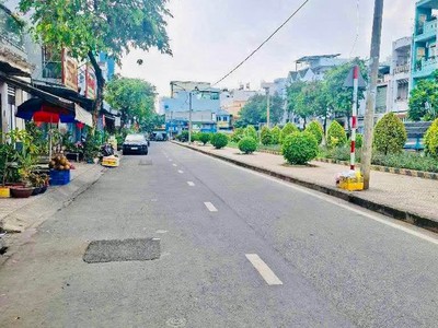 Mặt tiền đường 30m có lề   đối diện công viên   sẵn dòng tiền   73m chỉ 8.2 tỷ 1
