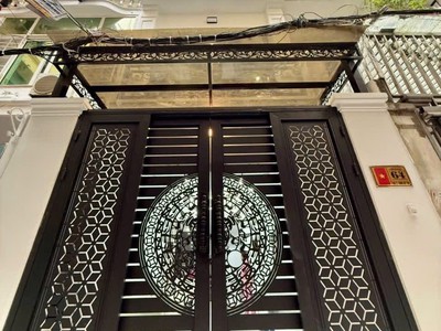 Bán nhà xây mới 6 tầng thang máy cát linh, đống đa, ngõ nông, hai thoáng, 47m, 13.5 tỷ 0