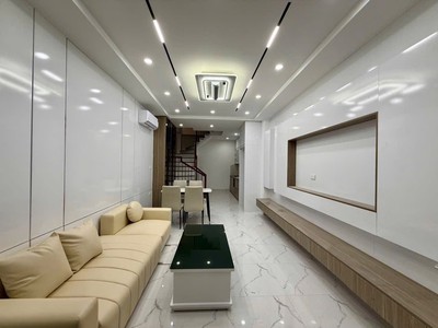 Bán nhà xây mới 6 tầng thang máy cát linh, đống đa, ngõ nông, hai thoáng, 47m, 13.5 tỷ 1