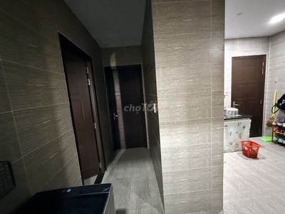 Cho thuê chdv cao cấp 2pn, 1 phòng khách riêng biệt - không thu phí quản lý. 2