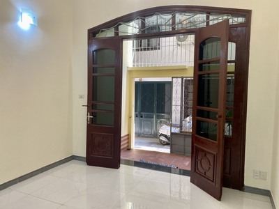 Bán gấp giá rẻ nguyễn văn linh 75m, 3 tầng, mặt tiền 6m, 7.8 tỷ long biên. 1