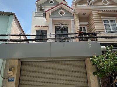 Trung tâm quận 7, nhà 4 tầng, hẻm nhựa 8m cách huỳnh tấn phát 100m, liền kề phú mỹ hưng 1