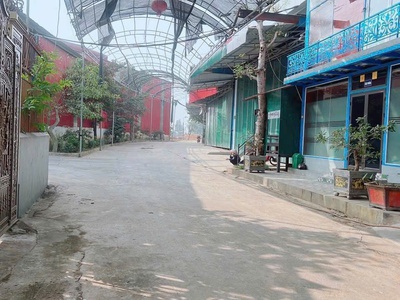 Cần bán lô đất vị trí cực tiêm năng , sát đường tỉnh lộ 418 ,dt - 87,8 m fun thổ cư giá nhỉnh 2 3