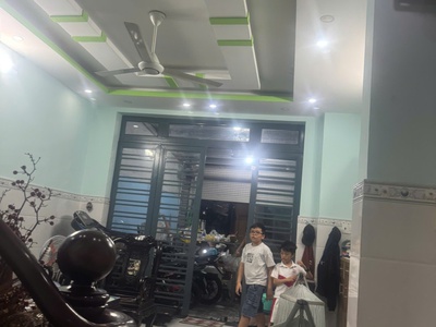 Bán nhà mặt phố bình thanh, bình tân, hcm: 76m2, 3 tầng, 4pn, giá 6.5 tỷ - sổ hồng chính chủ, vị 3