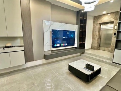 Kim mã dt 40m x6 tầng thang máy,lô góc,10m ra mặt phố giá 16,5 tỷ 0