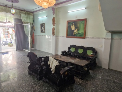 Cho thuê nhà 3 tầng đường Đỗ Huy Uyển khu Phạm Văn Đồng, Sơn Trà, Đà Nẵng 1