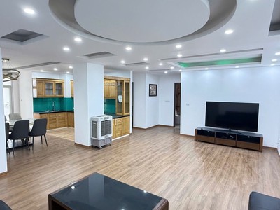 Siêu Đẹp. Bán Chung Cư 116m2, 3 ngủ, giá 8,5 tỷ Phố Huỳnh Văn Nghệ, Sài Đồng, Long Biên 1