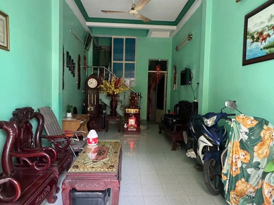 Nhà 2 lầu/st cạnh mt phạm hùng p5q8, giá : 8.9 tỷ  thương lượng 1