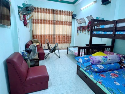 Nhà 2 lầu/st cạnh mt phạm hùng p5q8, giá : 8.9 tỷ  thương lượng 3