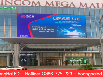 Lắp Đặt Màn Hình LED Trung Tâm Thương Mại 1