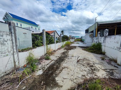 Cần bán 321m2 đất thổ cư mt đường trương văn đa 2