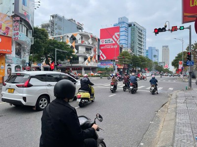 Bán nhà mặt tiền lê duẩn 68m2 gần cầu sông hàn, vị trí kinh doanh đẹp, giá 22.5 tỷ 0