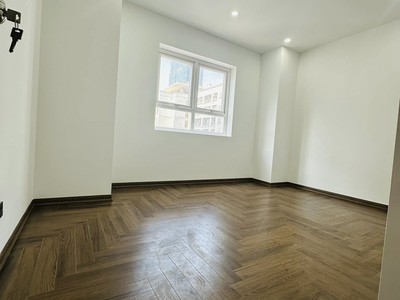 Tòa 30t nam trung yên, cầu giấy 76m 3pn, nội thất mới keng, 7.65 tỷ 2