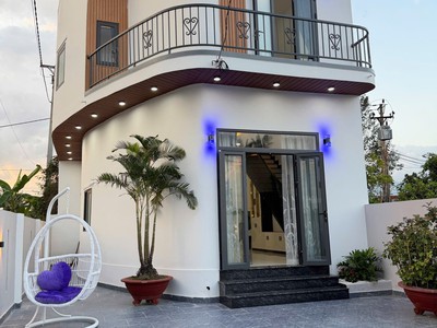 Bán căn nhà mặt đường cây duối xã diên an sân để được 2 -3 ô tô. giá 2ty690 0