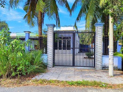 Cần bán 299m2 đất thổ cư và nhà cấp 4 mt đường đê số 2 1