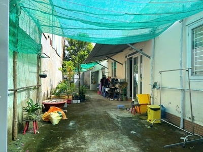 Cần bán 148m2 đất thổ cư và nhà cấp 4 hẻm xe ba gác 2