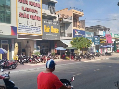 Bán nhà 2 tầng mặt tiền lê lợi, phước hội, lagi giá đầu tư 3