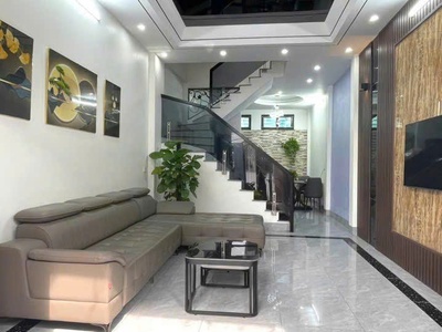 Chính chủ bán nhà 3 tầng có sân cổng ngõ 429 đường thái bình- tp nam định 1