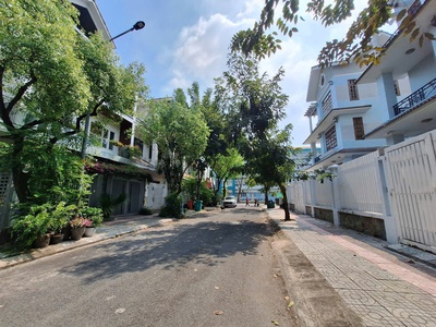 Chỉ còn 1 nền, 98m2 kdc đào sư tích, 6.2 tỷ, xe hơi thông thoáng 0