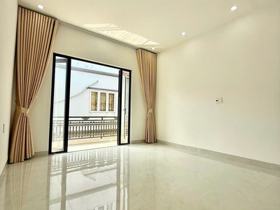 Nhà mặt ngõ thiên lôi - vĩnh cát - 50m 4 tầng - ô.tô vào nhà - gần aeon 3