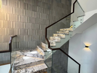 Nhà mới 3 lầu   full nội thất   p. tân mỹ, q7   sát phú mỹ hưng 2