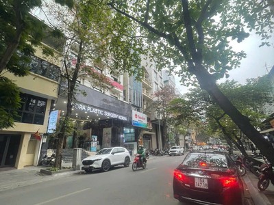 Mảnh Đất Cạnh Phố Nguyễn Du MT 6.5M Hậu 7,2M 150 Tỷ -Ngay Ngã Tư 1 Sổ 1 Chủ 0