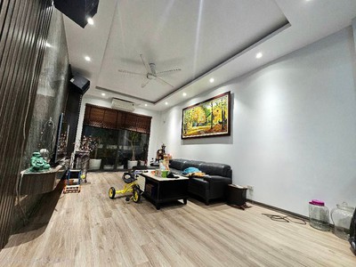 Tân mai bán nhà 5 tầng long lanh dân xây ô tô thông kinh doanh hoàng mai 2