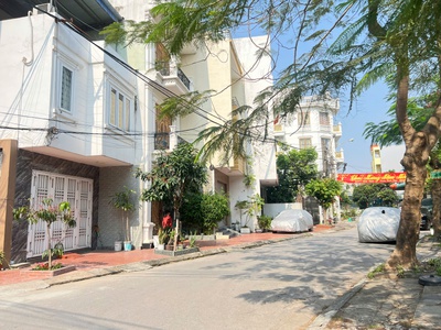 Mrs Tâm- Bán đất TĐC Hồ Đá, Hồng Bàng, Hải Phòng   67,5-71m  đường 10-15m. Giá: 4,3 tỷ 1