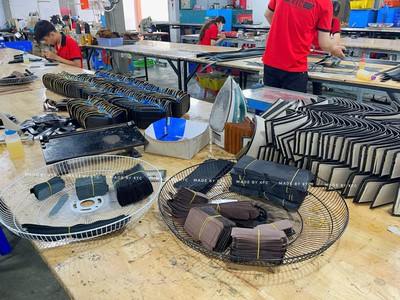 Tìm Nguồn Nhập Sỉ Ví Da Chất Lượng Giá Xưởng 0