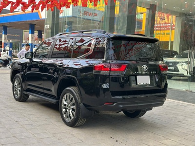 Một Em Land Cruiser LC300 Sản Xuất 2023 2