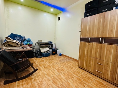 Nhà 2 tầng gốc dân ngõ thông Chùa Hàng - 64m2 - 2 tầng - giá loanh quanh 3 tỷ 6