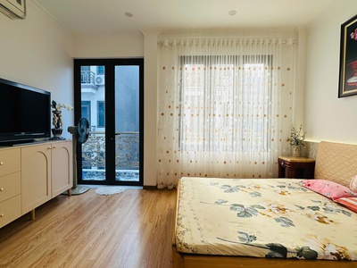 Nhà 4 tầng nội thất cực đẹp, mặt tiền gần 6m khu phân lô Thế Lữ - Hạ Lý 16