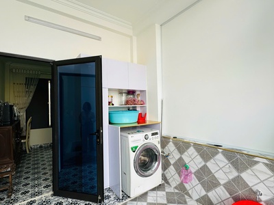 Nhà 4 tầng nội thất cực đẹp, mặt tiền gần 6m khu phân lô Thế Lữ - Hạ Lý 17