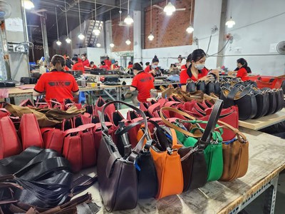 Bí quyết kinh doanh khi vốn nhỏ: Lấy hàng giá xưởng, lời cao 0822.879.469 Hảo 1