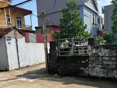 Bán 100m2 đất ở lâu dài tại tt phúc thọ, ha nội 1