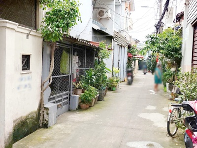 Nhà cấp 4 vị trí đẹp bùi minh trực p5q8, giá : 6.5 tỷ  thl 0