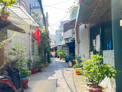 Nhà 2 tầng 72m hẻm thông 141 đường tám danh p4q8. giá: 6.5 tỷ 2