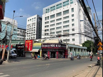 Bán chdv 6tầng thangmáy gần đhcn4   20 phòng full nt   tn 100tr/tháng 0