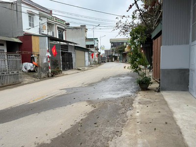 Cần cho thuê kho xưởng mới hoàn thiện tại khu xuân thành   phường phú thọ.  đèn đỏ cây 2 0