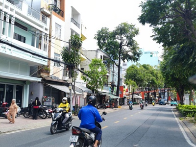 Bán nhà mặt tiền hưng phú q.8- 48m2- 3 tầng chỉ 8.3 tỷ. 0