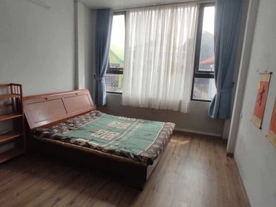 Nhà 5 tầng giáp bát dòng tiền 200tr/năm sẵn khai thác 1