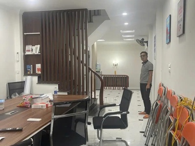 Bán nhà tam trinh 48.2m2. 5 tầng. mặt tiền 3.5m. giá 15.69 tỷ hoàng mai hà nội 2