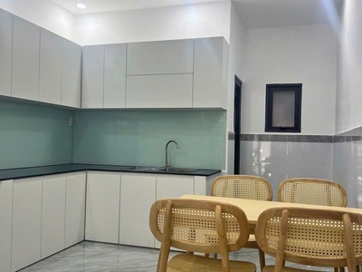 Chỉ 4 tỷ có nhà 2 tầng-2pn-2wc tại phước long b quận 9-ở ngay-an ninh 1