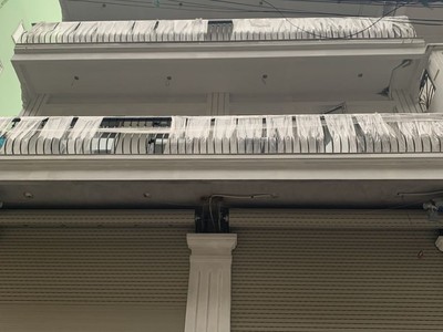 Cần cho thuê nhà 8 tầng tại ngõ 61 ngách 4 phố lạc trung, quận hai bà trưng 0