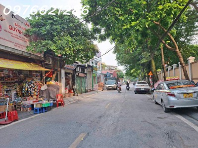 Bán nhà 4 tầng hoa lâm 83m2 phân lô - ô tô tránh- kinh doanh tốt. giá: 21,x tỷ 1