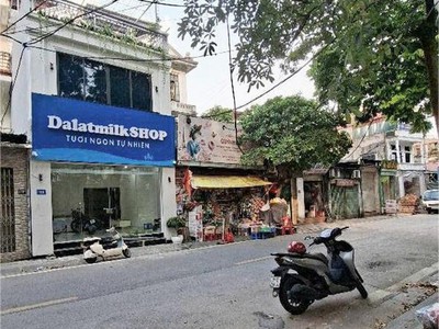 Bán nhà 4 tầng hoa lâm 83m2 phân lô - ô tô tránh- kinh doanh tốt. giá: 21,x tỷ 0