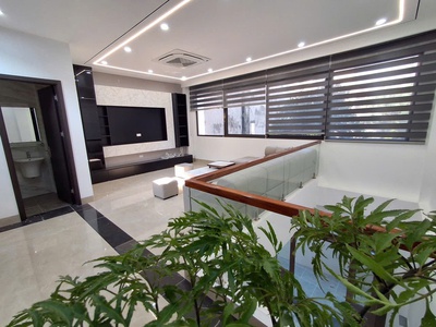 Bán nhà long biên thang máy 4 ngủ ô tô bồ đề 1